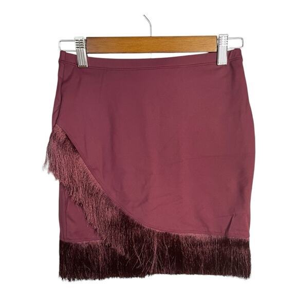 Halara Softlyzero Airy Crossover Fringe Hem Bodycon 2-in-1 Mini Skirt Berry Red - Picture 2 of 7